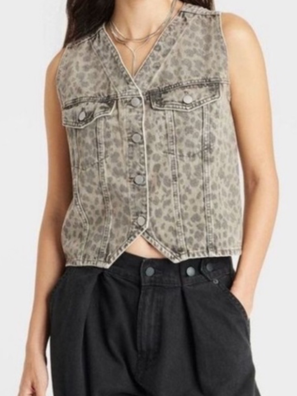 Universal Thread Leopard Button Front Denim‎ Vest